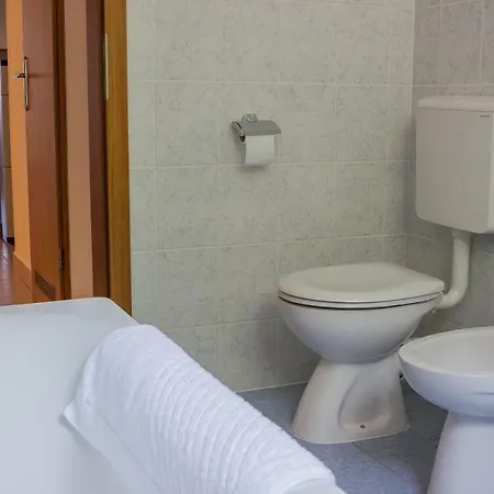 Lägenhet Apartman Maestral *